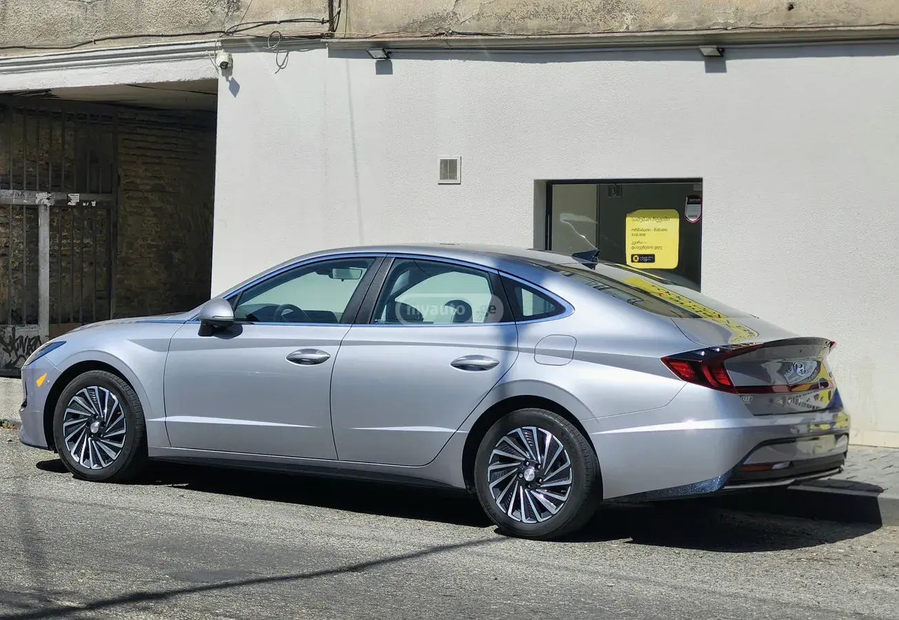 Hyundai Sonata 2023 — photo 2