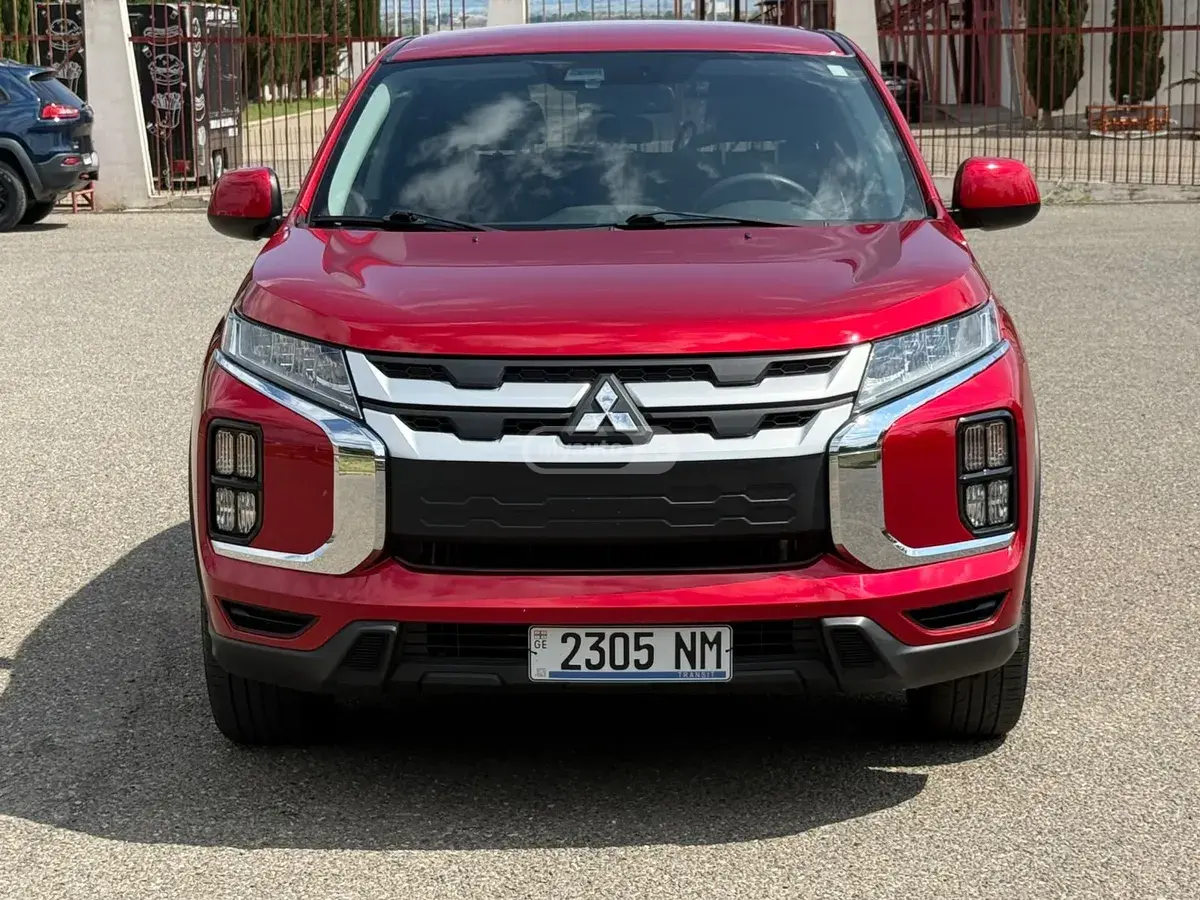 Mitsubishi Outlander Sport 2022 — photo 2