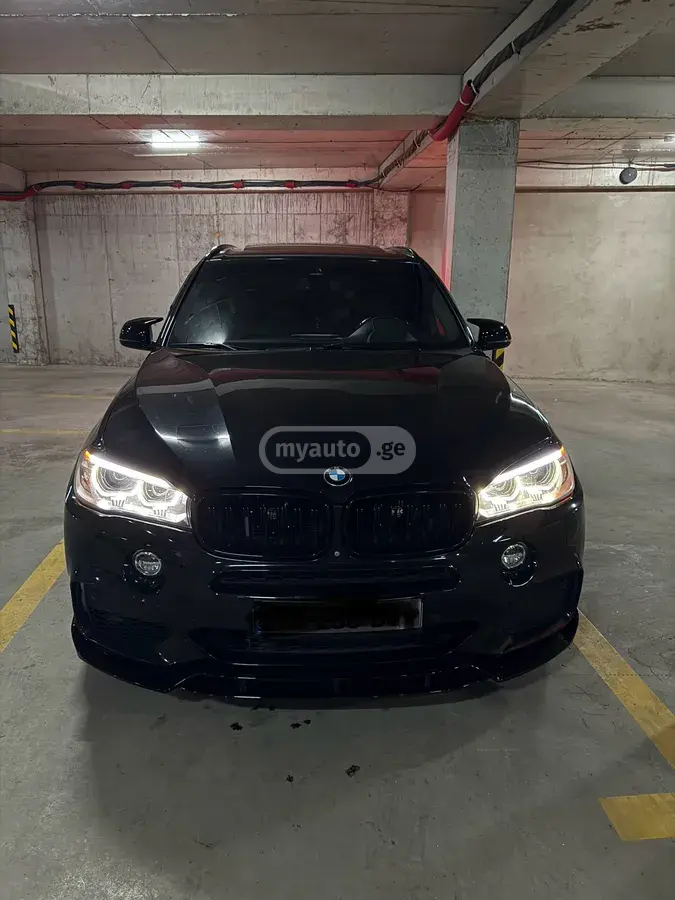 BMW X5 2014 — photo 2
