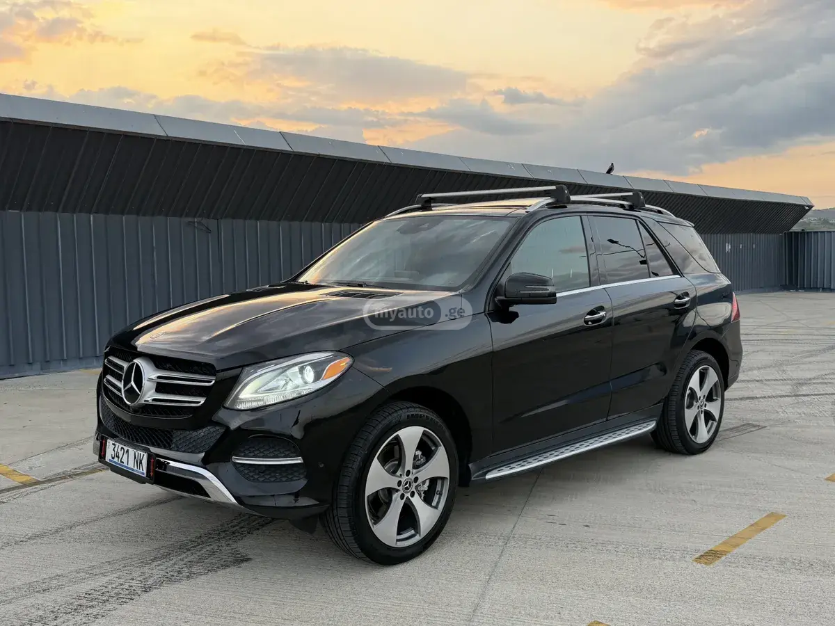 Mercedes-Benz GLE 400 2018 — photo 2