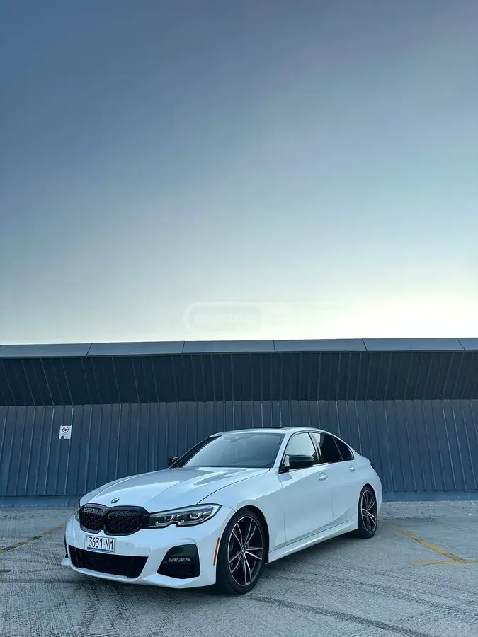 BMW 330