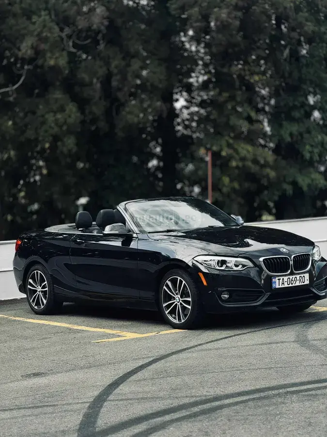 BMW 230i