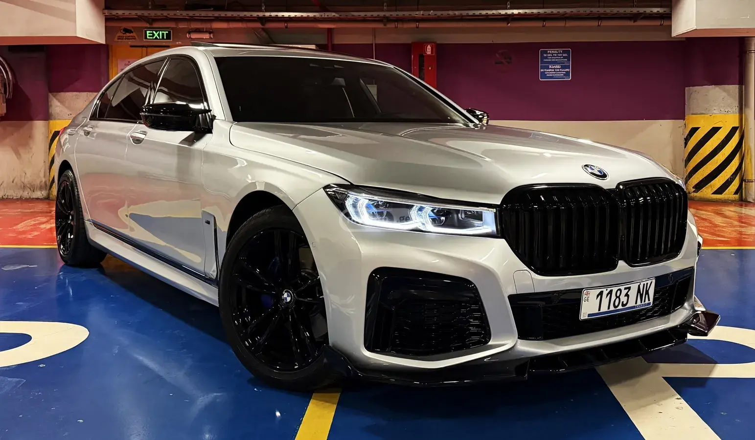 BMW 740