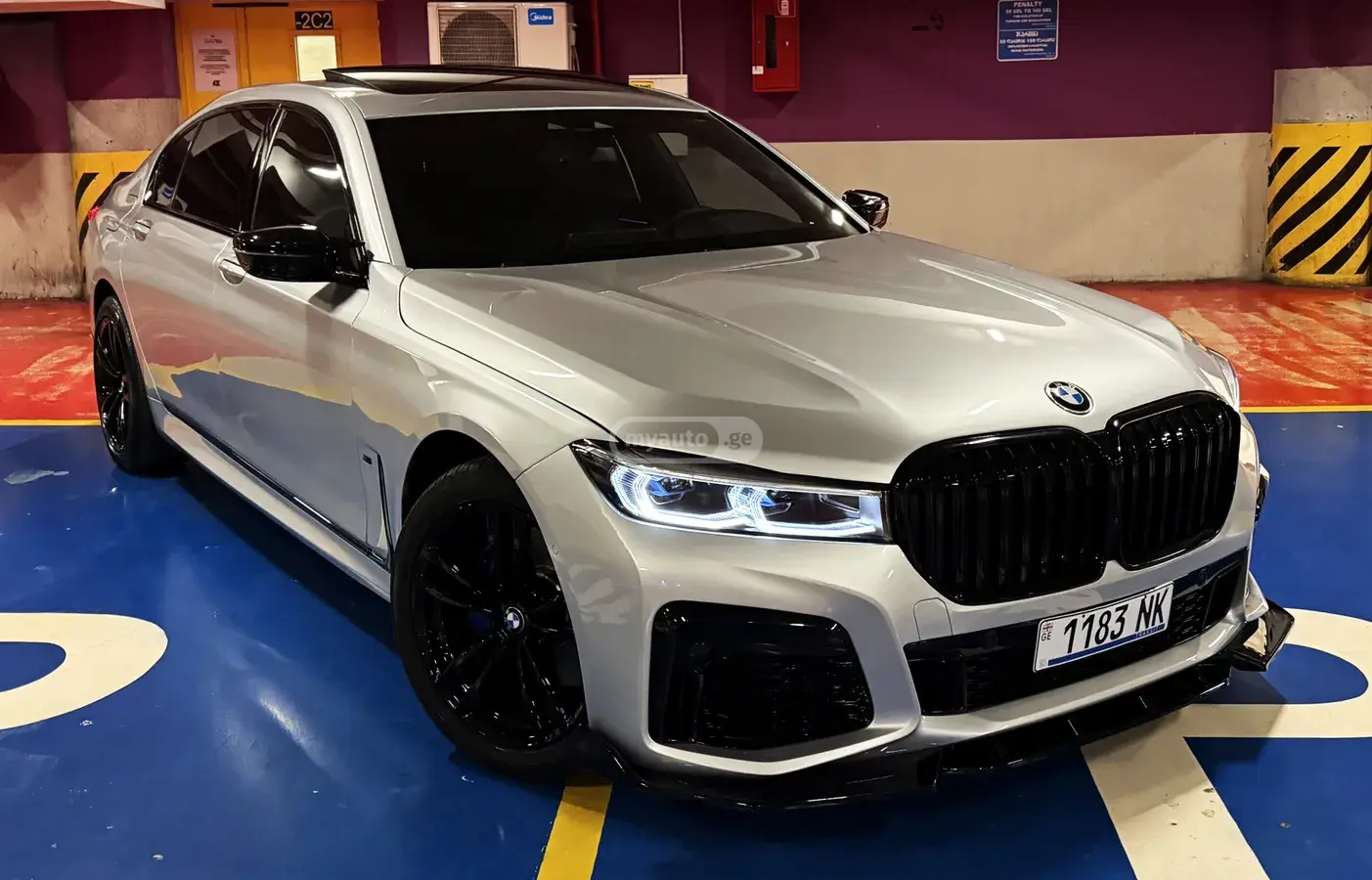 BMW 740 2019 — photo 2
