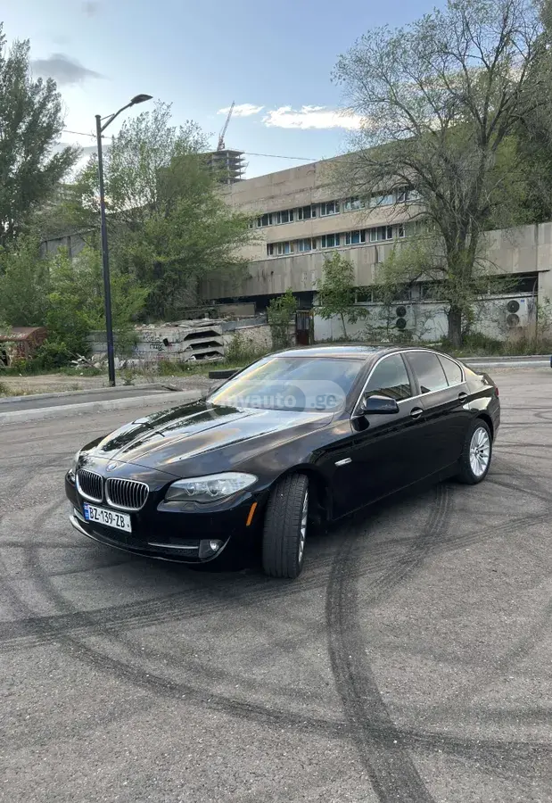 BMW 535 2012 — photo 2