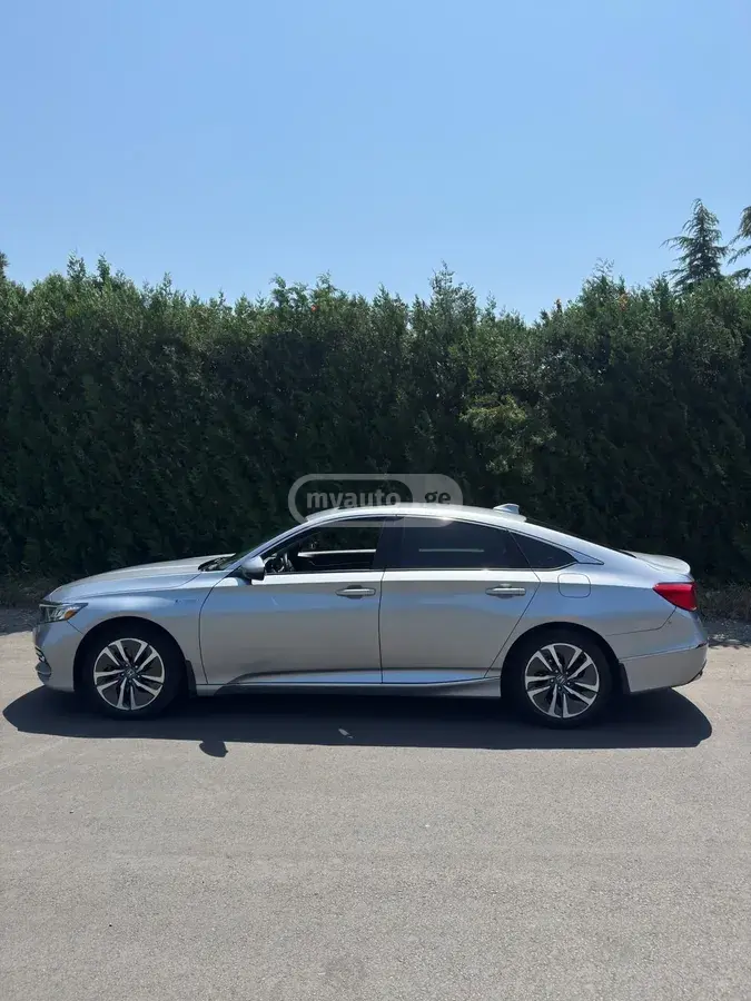 Honda Accord 2020 — photo 2