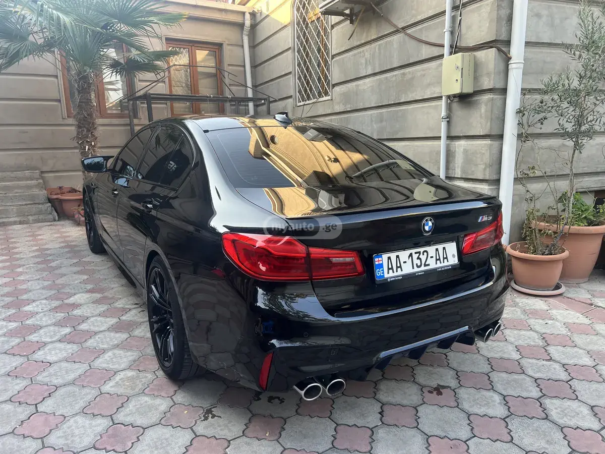 BMW M5