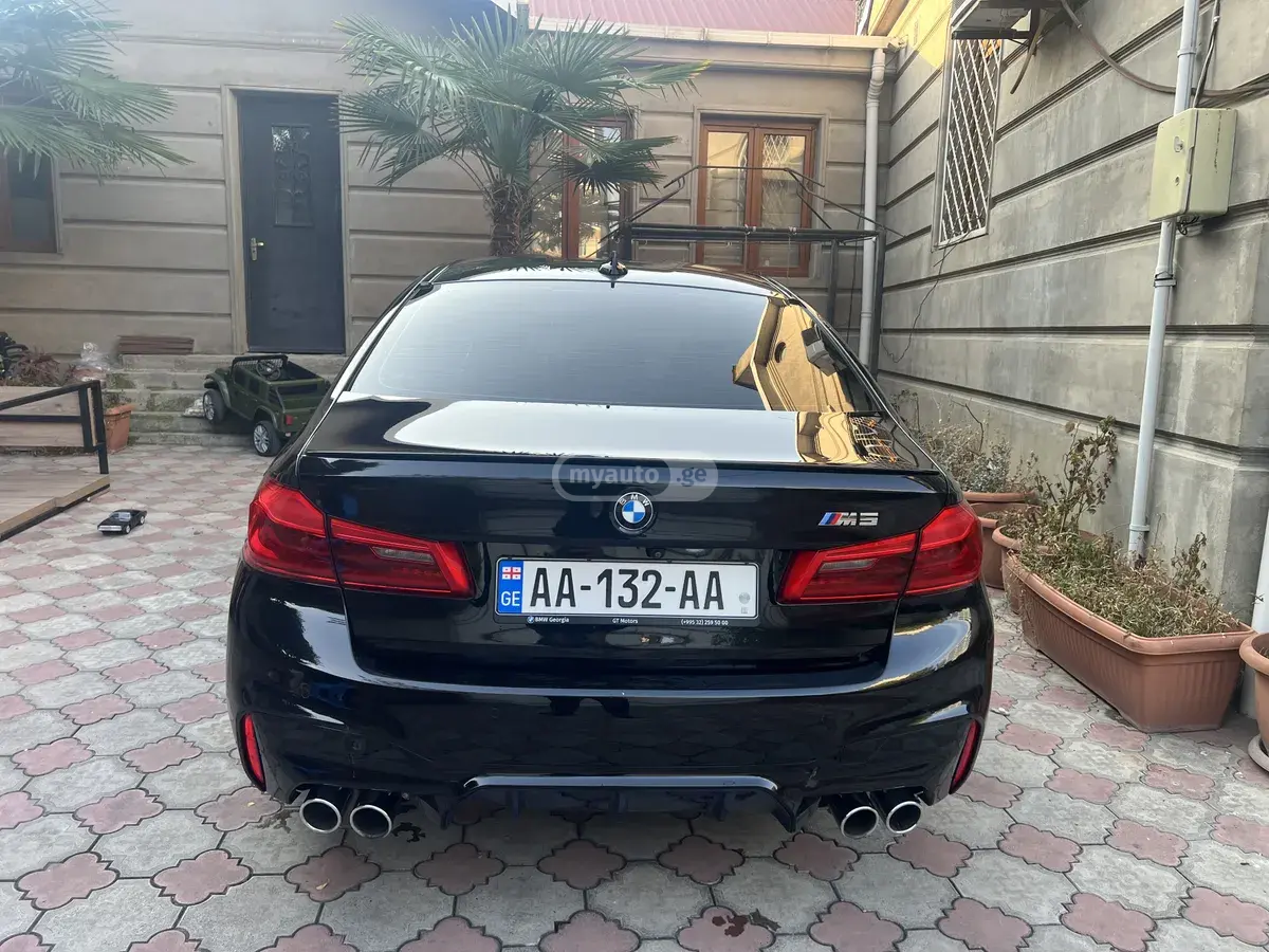 BMW M5 2019 — photo 2