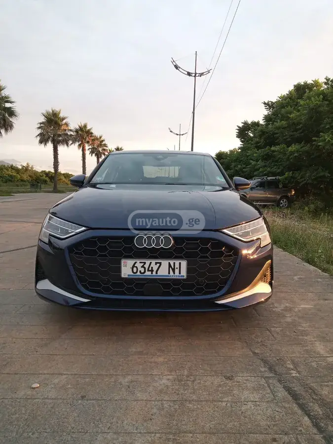 Audi A3 2025 — photo 2