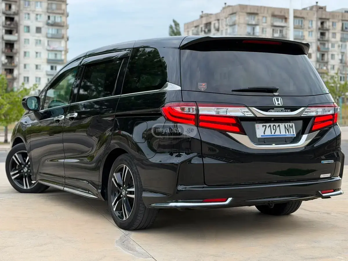 Honda Odyssey 2017 — photo 2