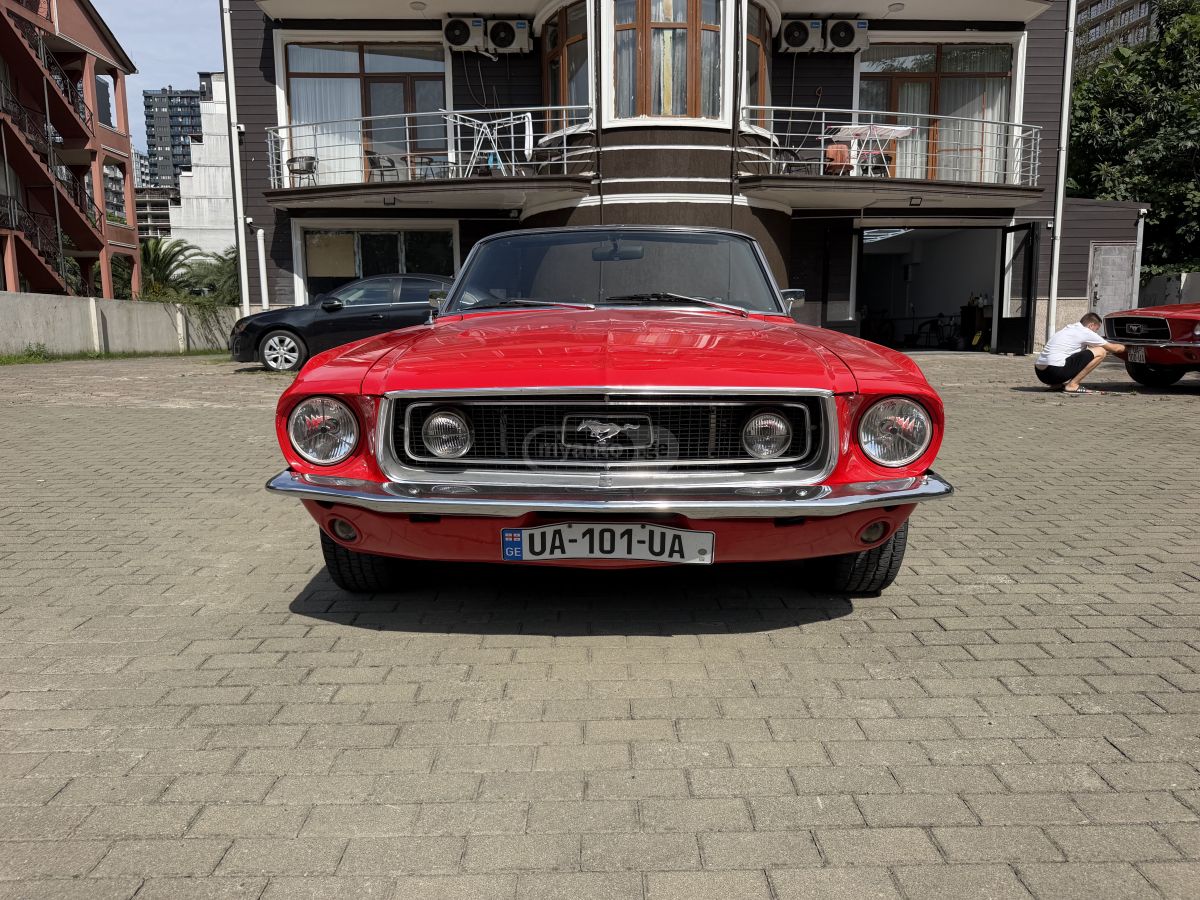 Ford Mustang 1968 — photo 2