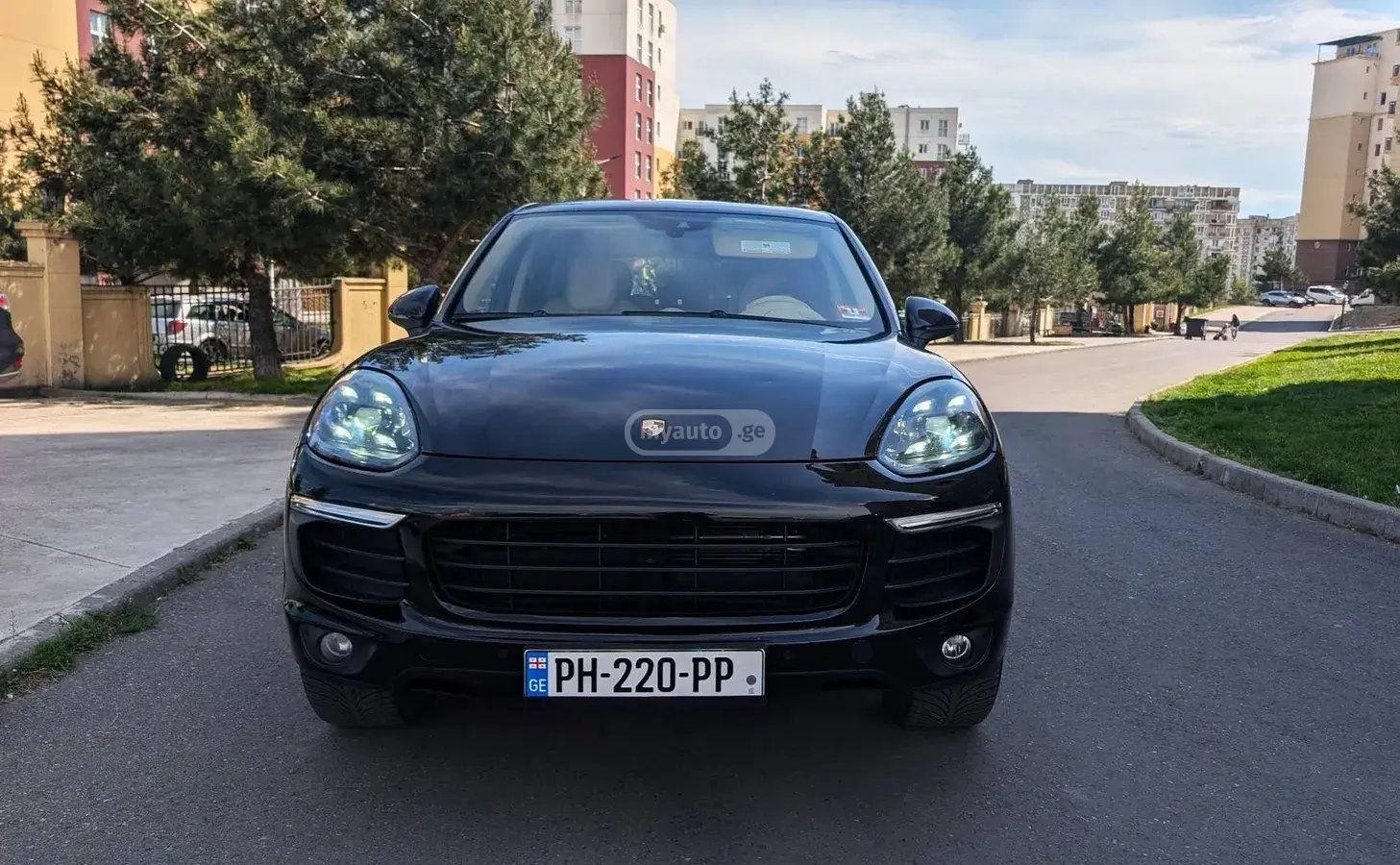 Porsche Cayenne 2016 — photo 2