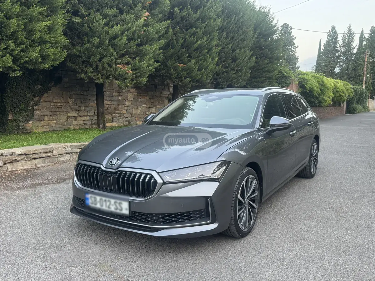 Skoda Superb 2025 — photo 2
