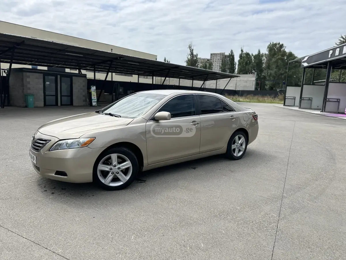 Toyota Camry 2008 — photo 2