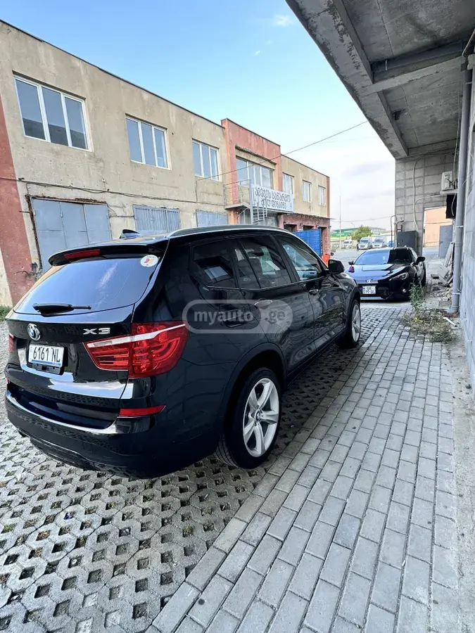 BMW X3 2016 — photo 2