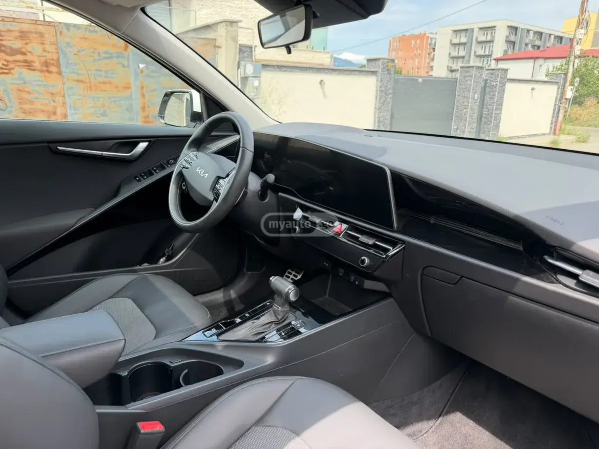 Kia Niro 2023 — photo 2