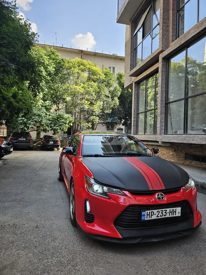 Toyota Scion 2014 — photo 2