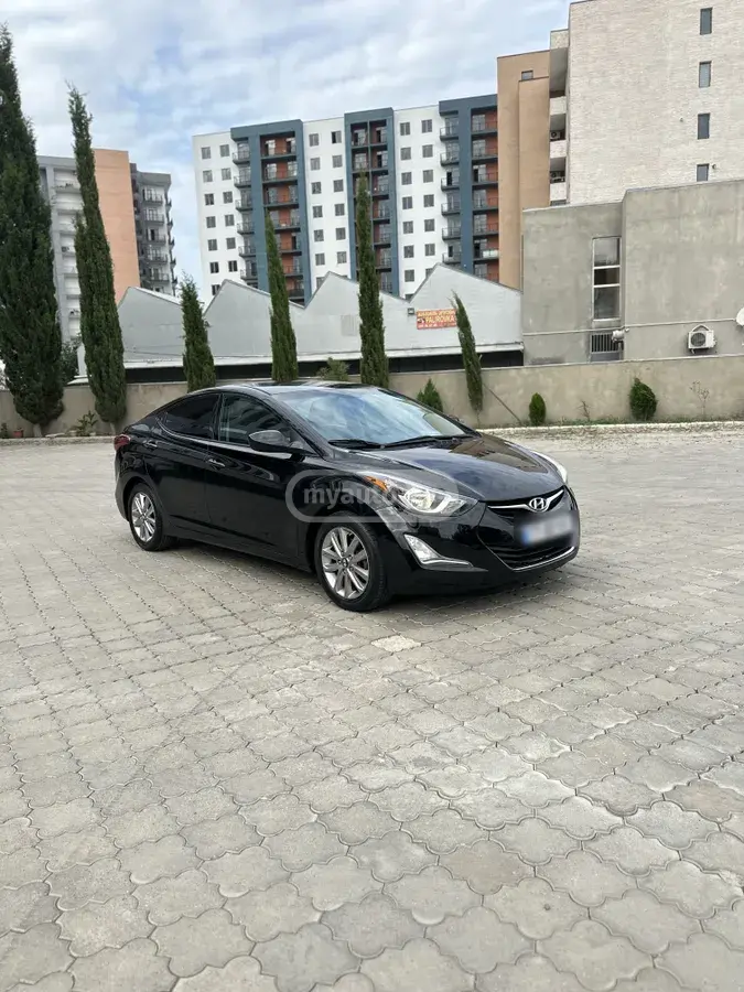 Hyundai Elantra