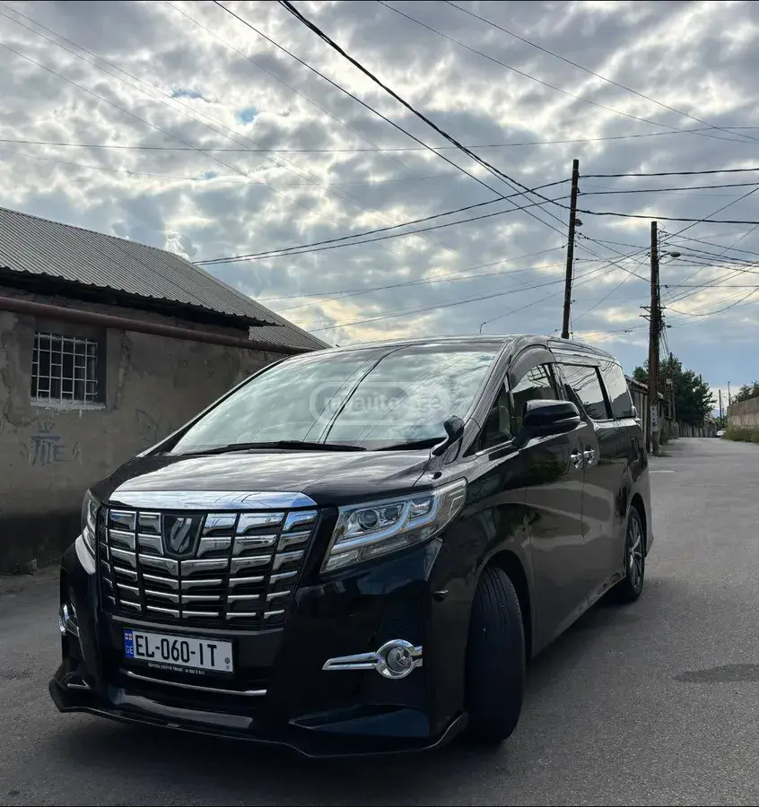 Toyota Alphard 2018 — photo 2