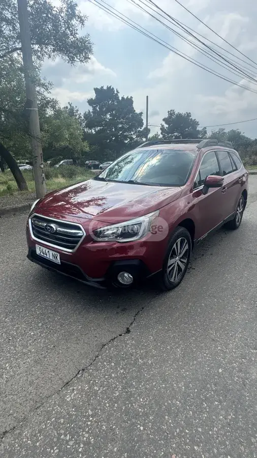Subaru Outback 2019 — photo 2