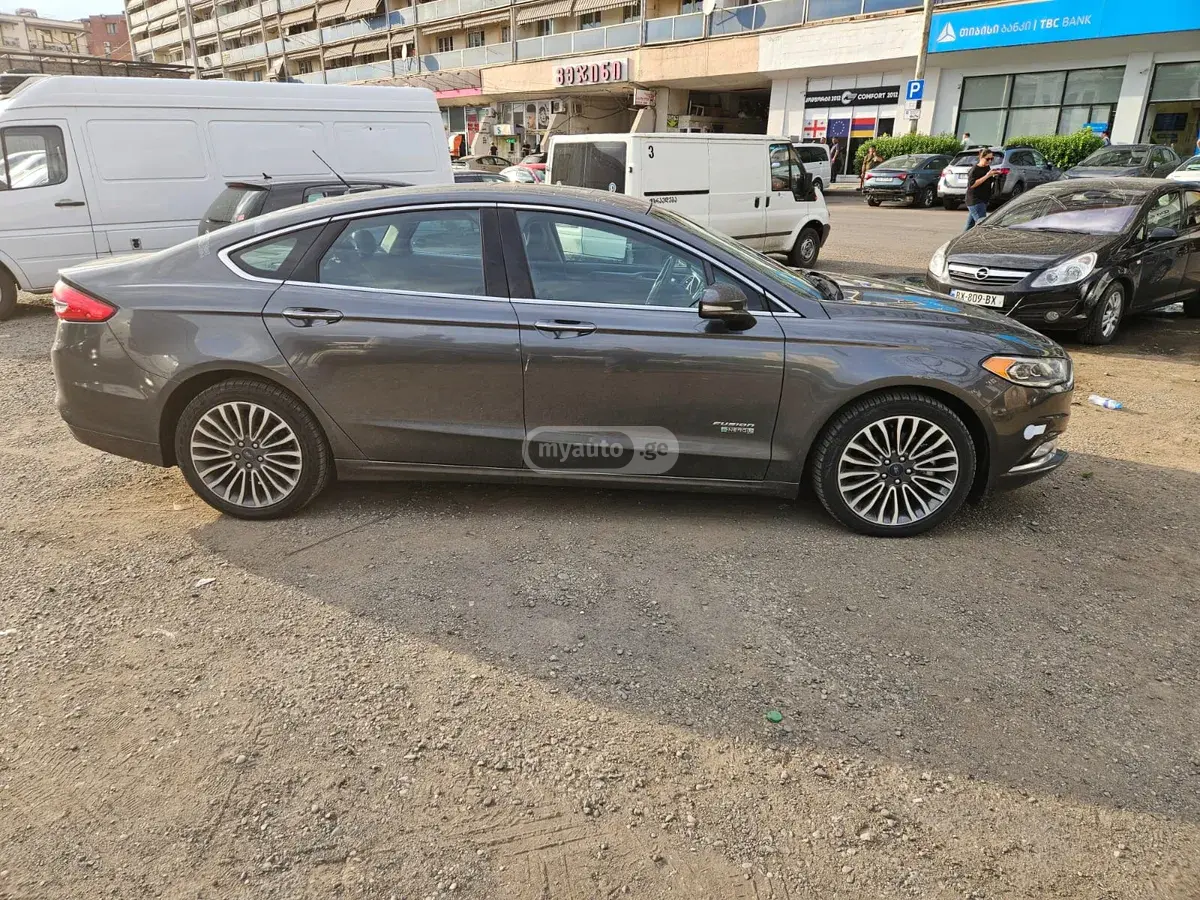 Ford Fusion 2017 — photo 2