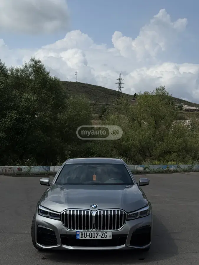 BMW 740