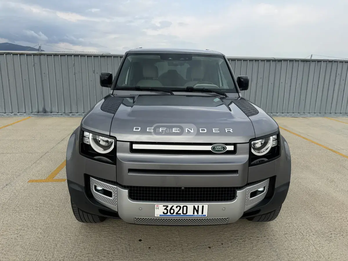 Land Rover Defender 110