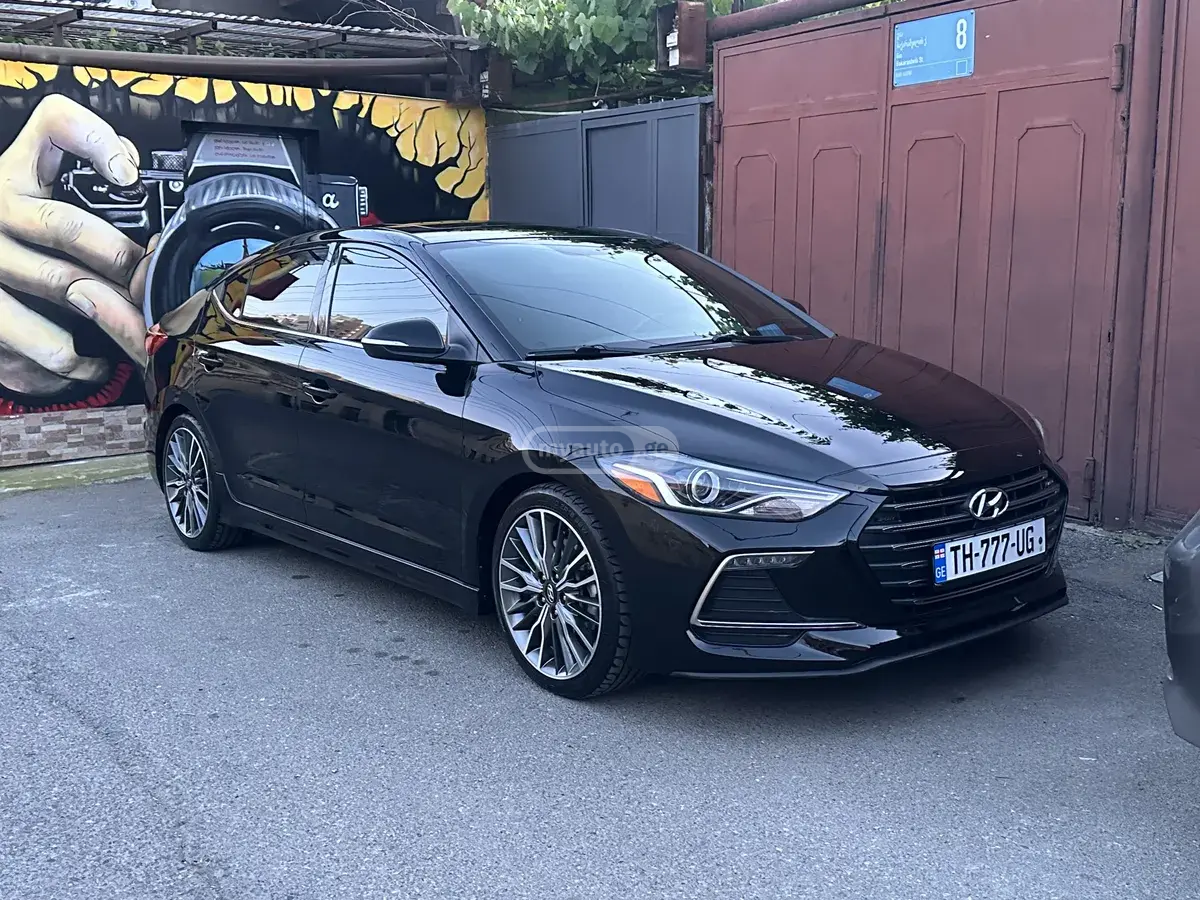Hyundai Elantra