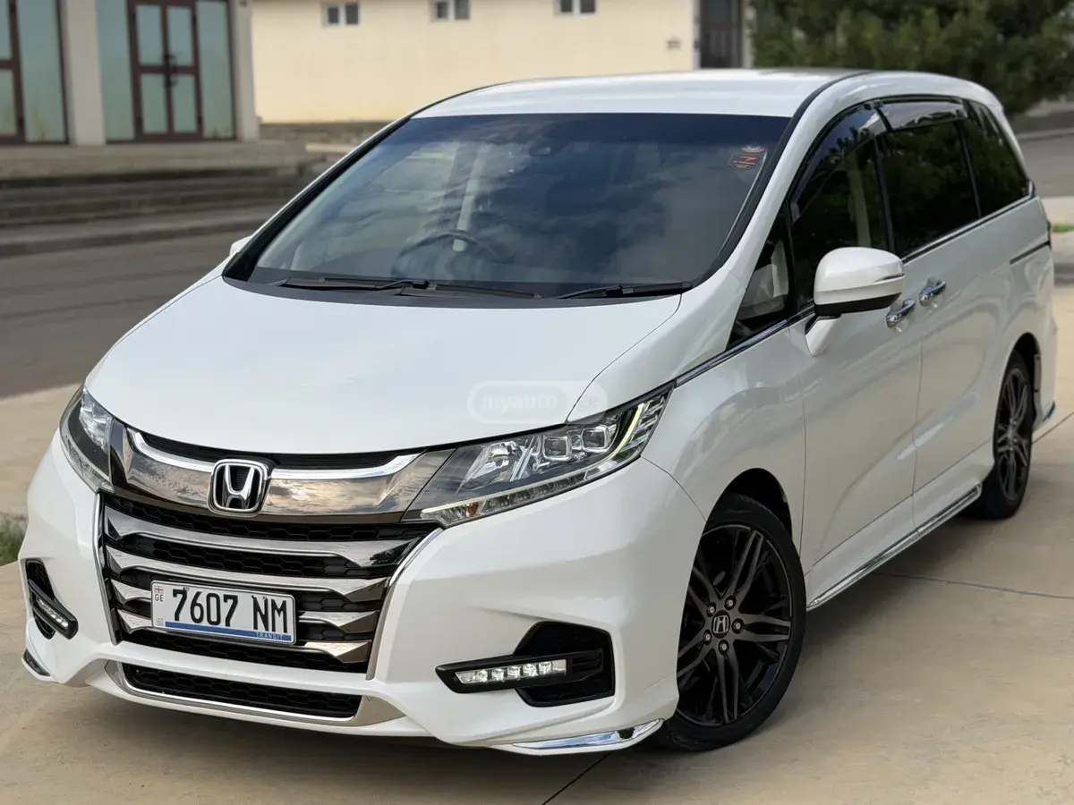 Honda Odyssey 2018 — photo 2