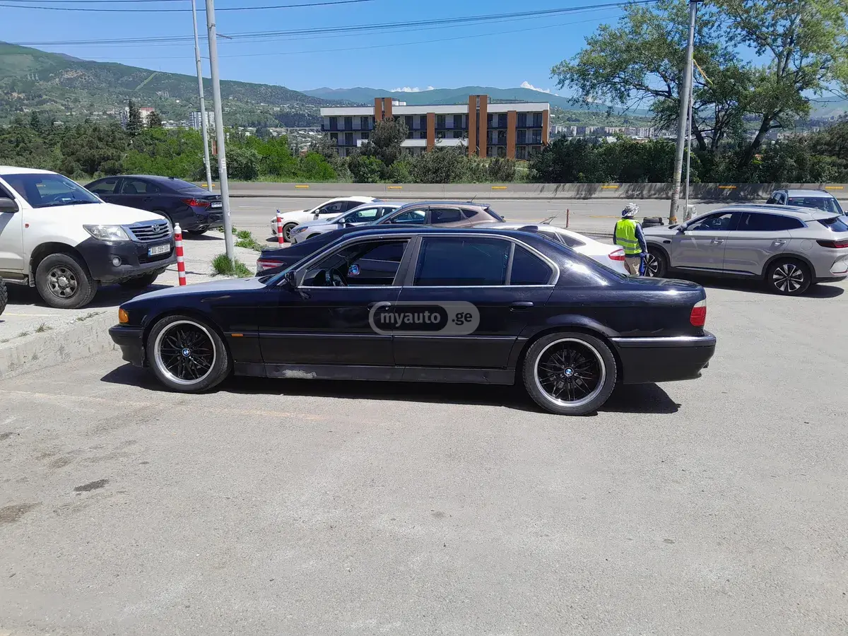 BMW 740 1995 — photo 2