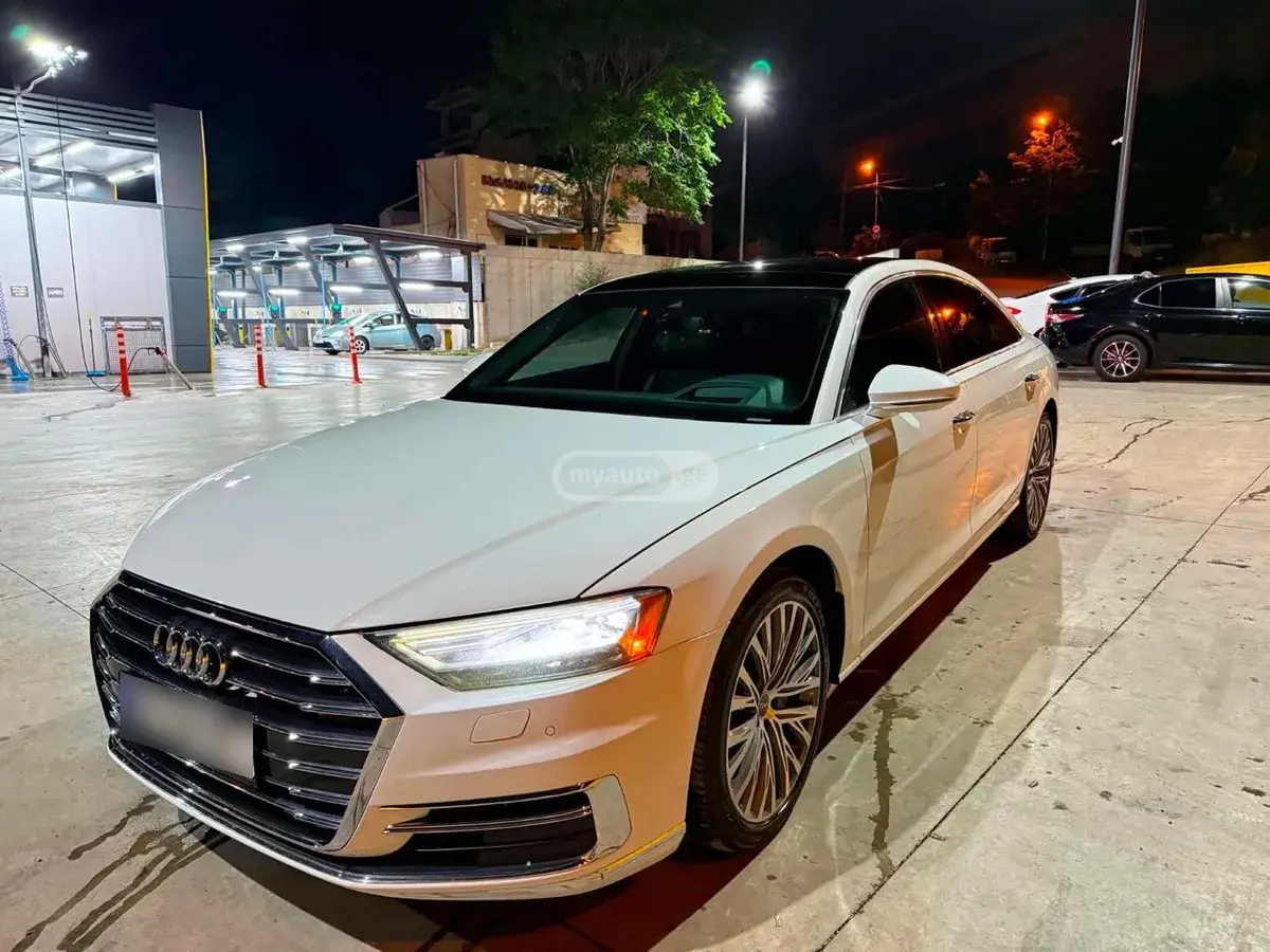 Audi A8 2019 — photo 2