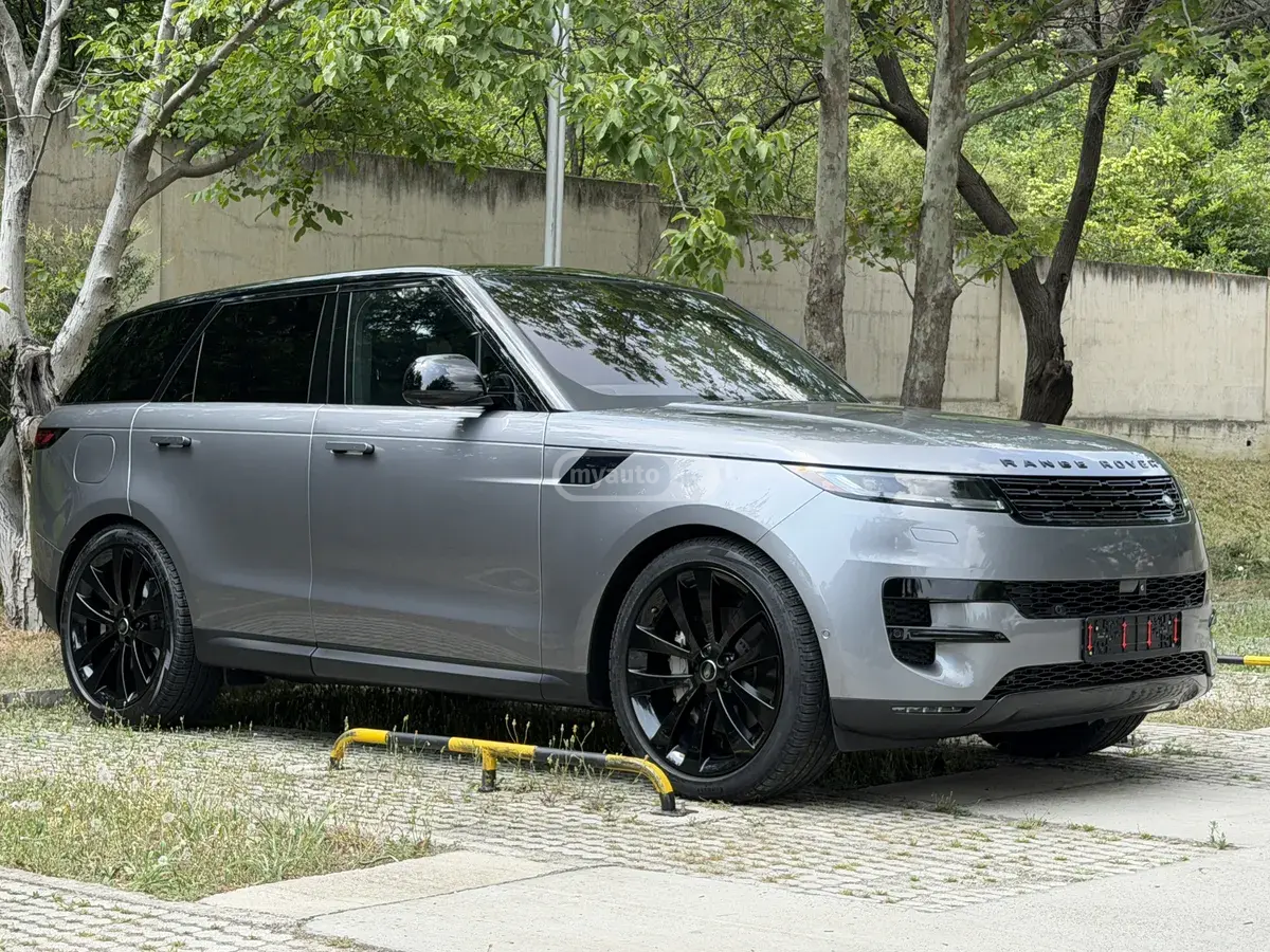Land Rover Range Rover Sport 2023 — photo 2