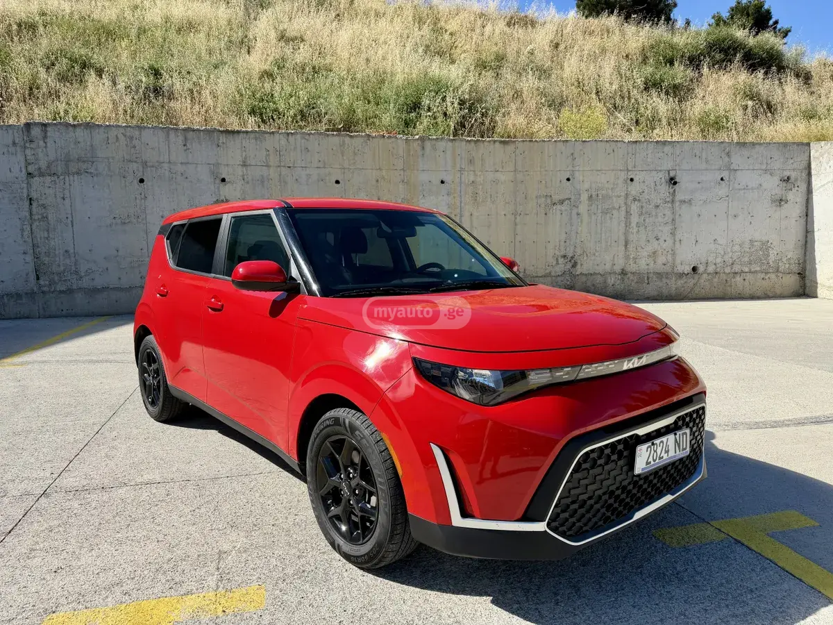 Kia Soul 2023 — photo 2