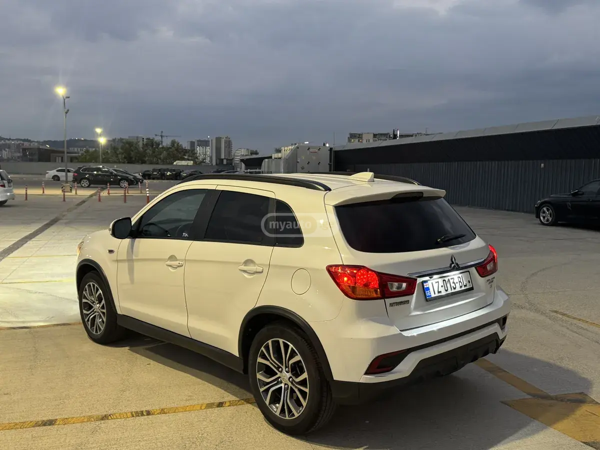 Mitsubishi Outlander Sport
