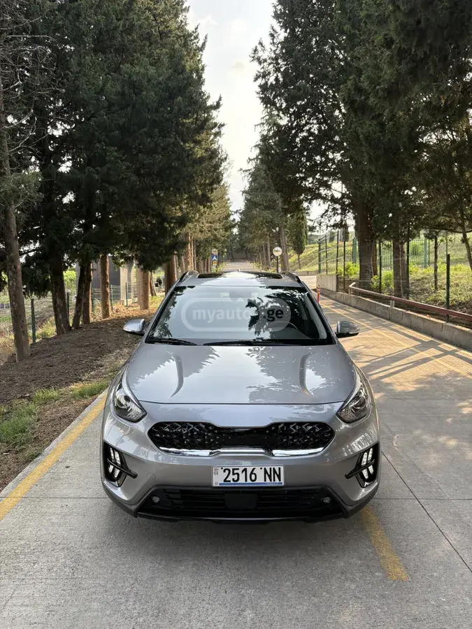 Kia Niro 2022 — photo 2