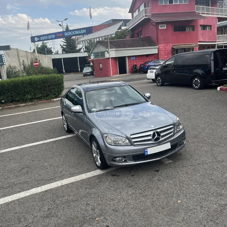 Mercedes-Benz C 200 2008 — photo 2