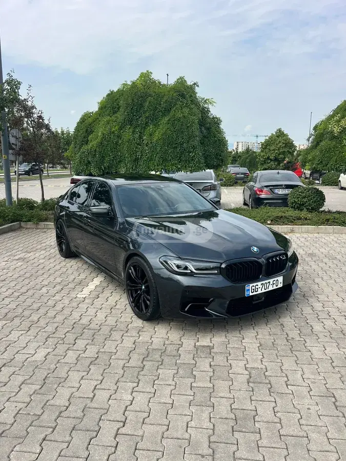 BMW M5