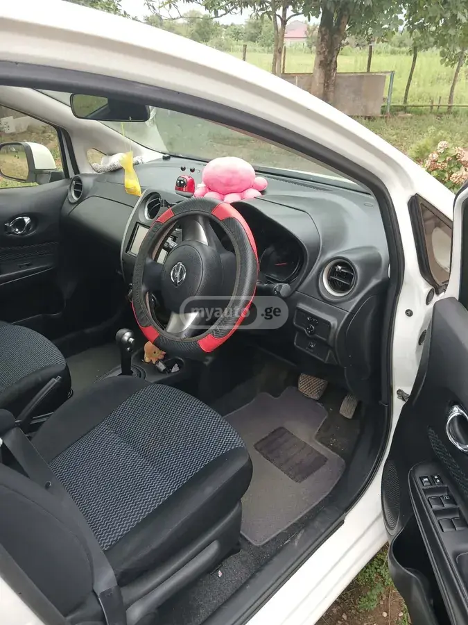 Nissan Note 2015 — photo 2