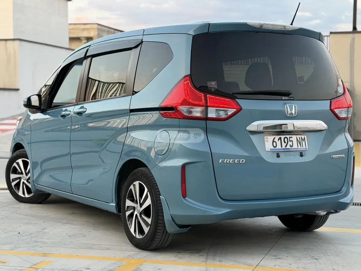 Honda Freed 2018 — photo 2