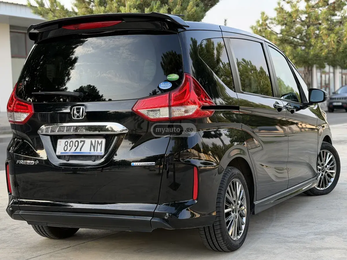 Honda Freed 2022 — photo 2