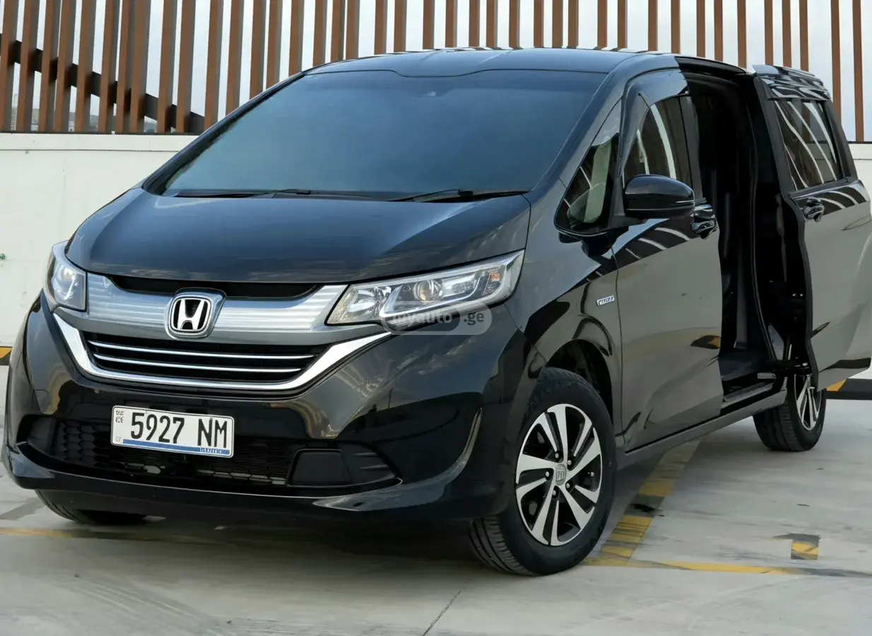 Honda Freed 2017 — photo 2