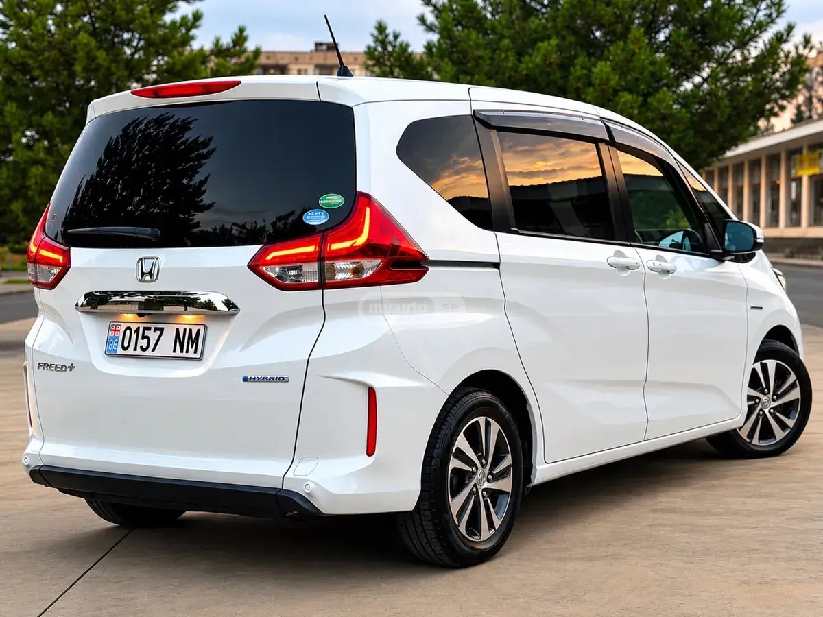 Honda Freed 2022 — photo 2