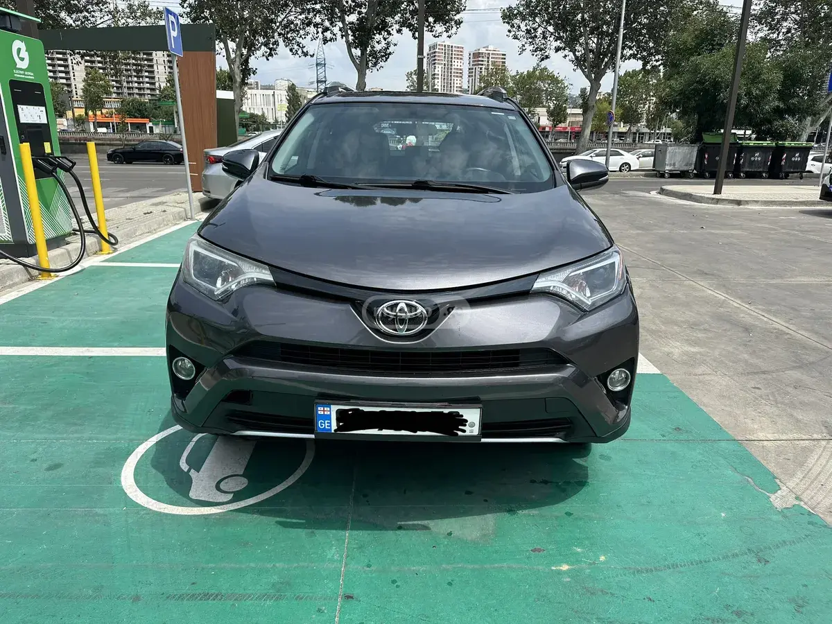 Toyota RAV4 2016 — photo 2