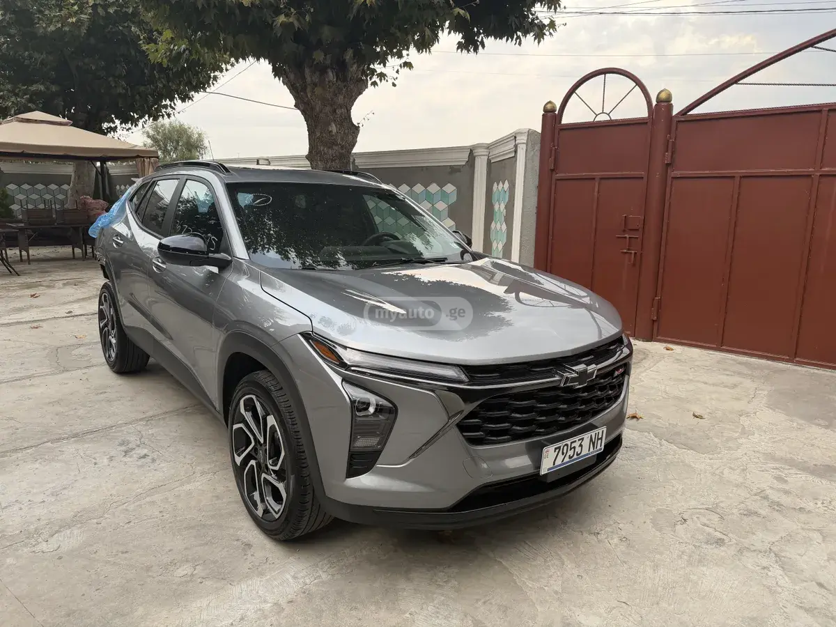 Chevrolet Trax 2025 — photo 2