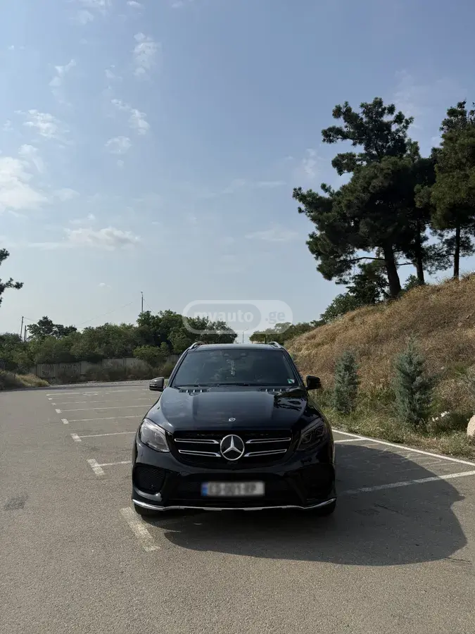 Mercedes-Benz GLE 350 2016 — photo 2