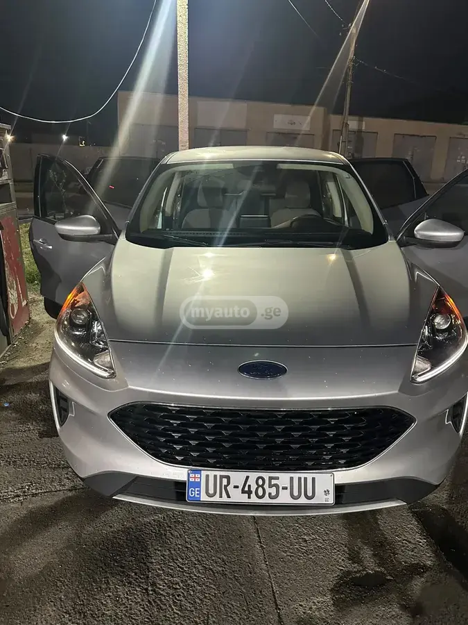 Ford Escape 2020 — photo 2