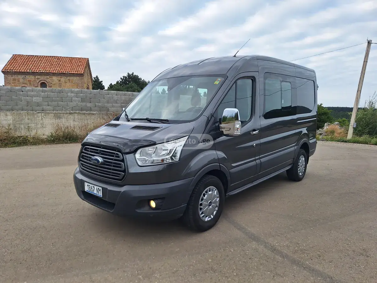 Ford Transit 2017 — photo 2