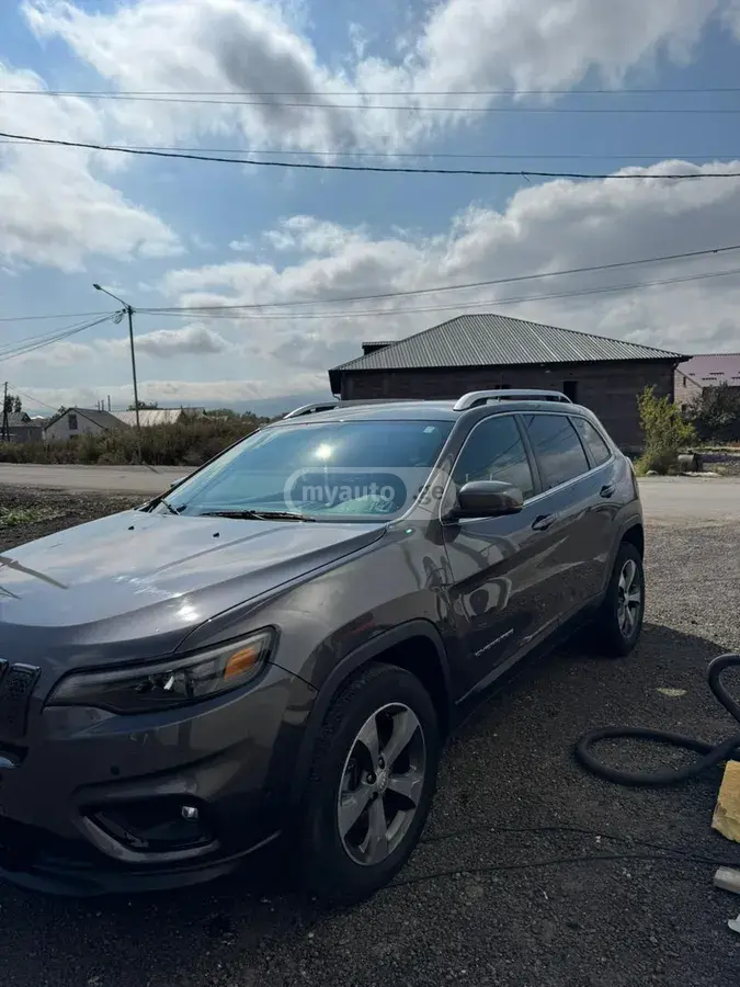 Jeep Cherokee 2019 — photo 2