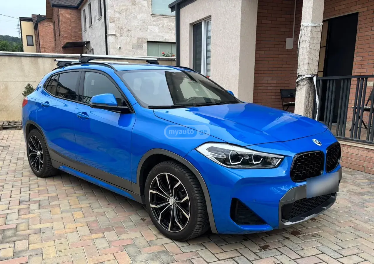 BMW X2