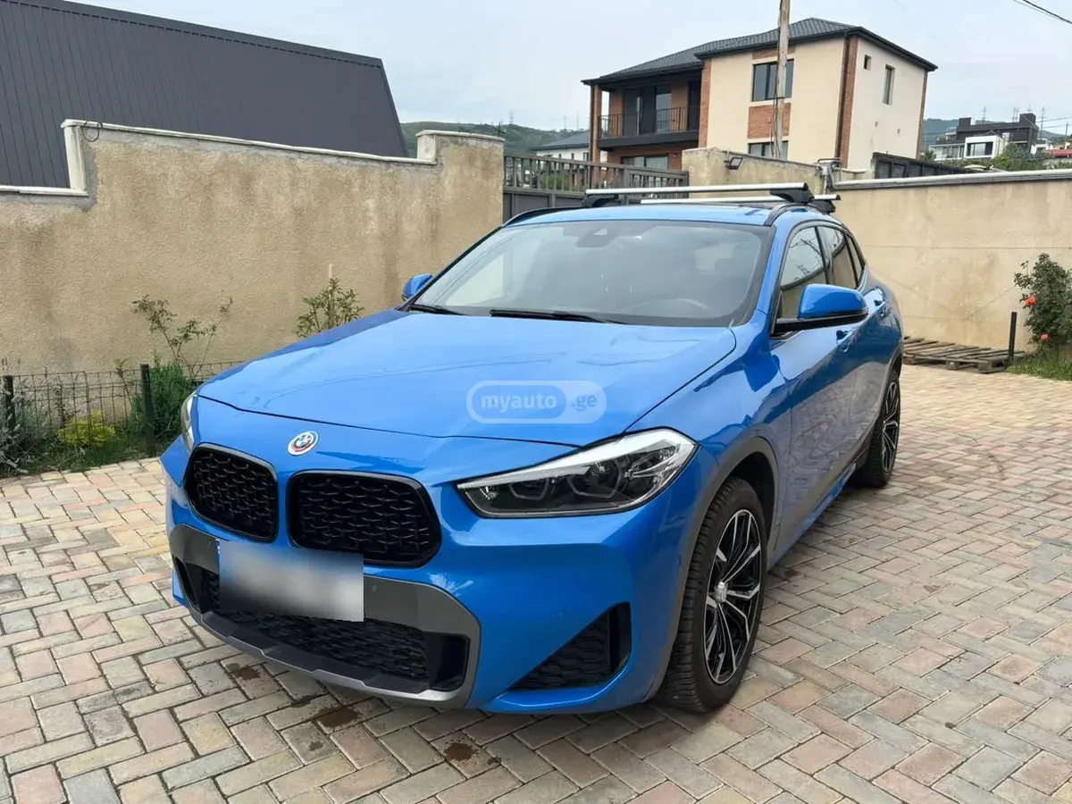 BMW X2 2018 — photo 2